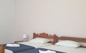 Lysandros Apartments In Athens, Near The Metro